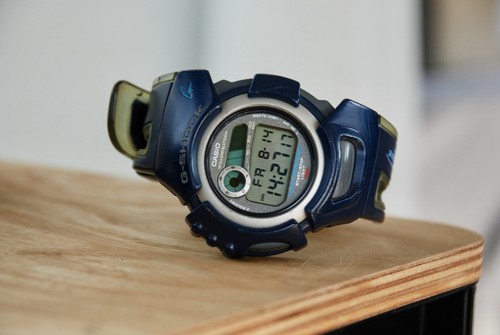 Casio shock quartz - casio, g-shock